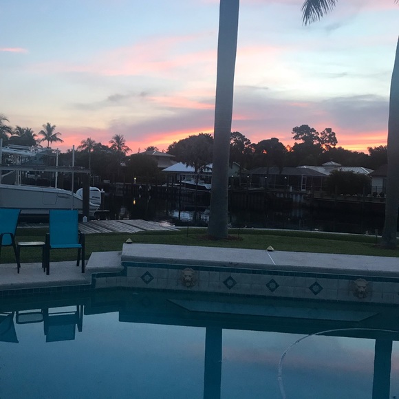 Meet your Posher, Lisa - Picture 3 of 4